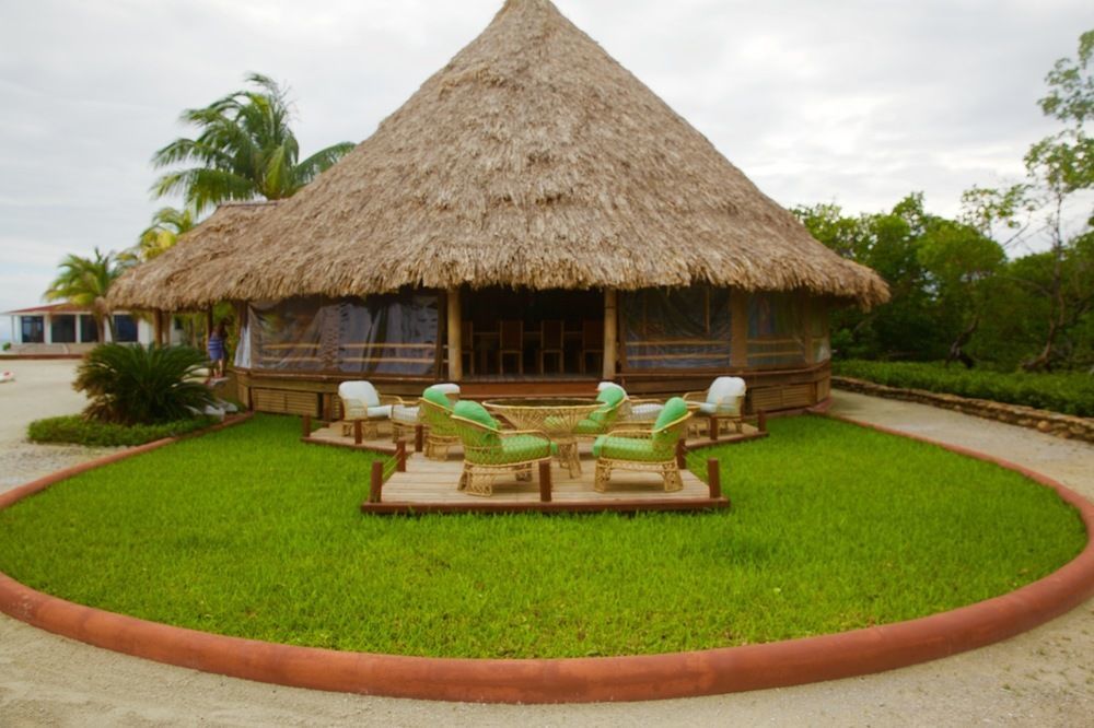 Royal Belize Hotel Thatch Caye Exterior photo